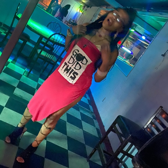 Meet your Posher, Tatianna - Picture 1 of 1